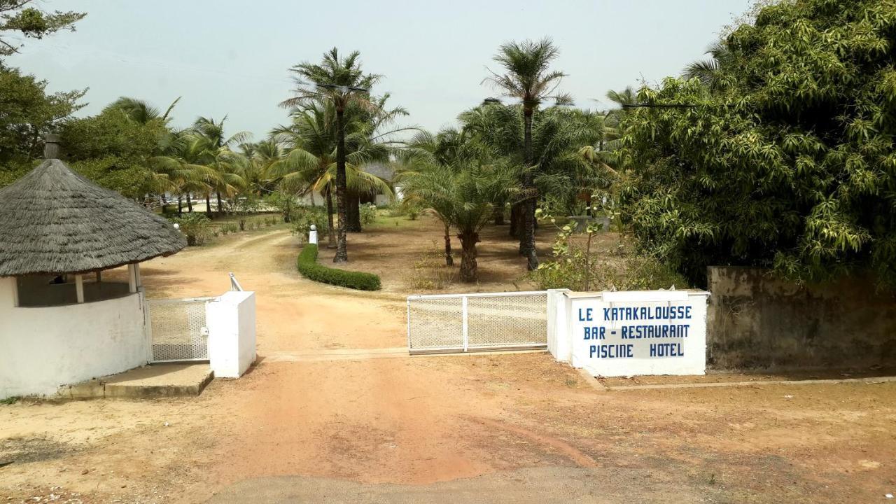 Hôtel Katakalousse Yembakana Bagian luar foto